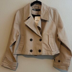 Zara Women's Beige Cropped Trench Coat